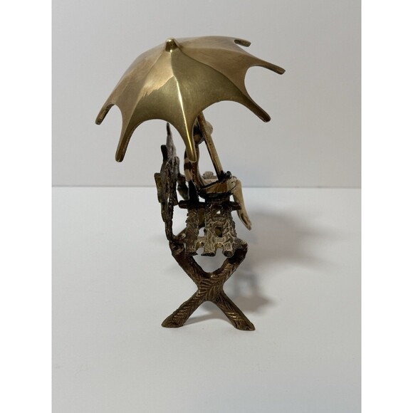 Vintage Brass‎ Frog Sitting on Bench Under Umbrella Statue Figurine. Lonely Frog - Picture 3 of 11